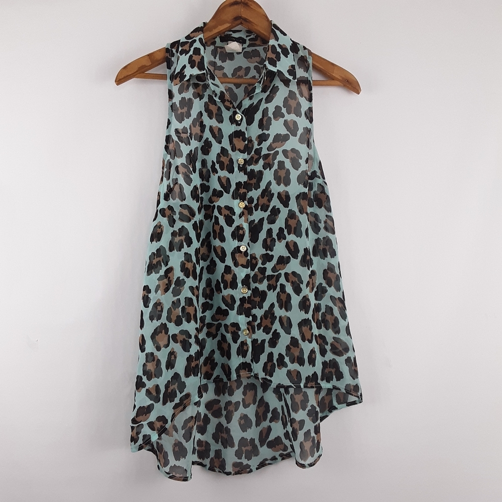 Toska animal printed tank top, sleeveless.